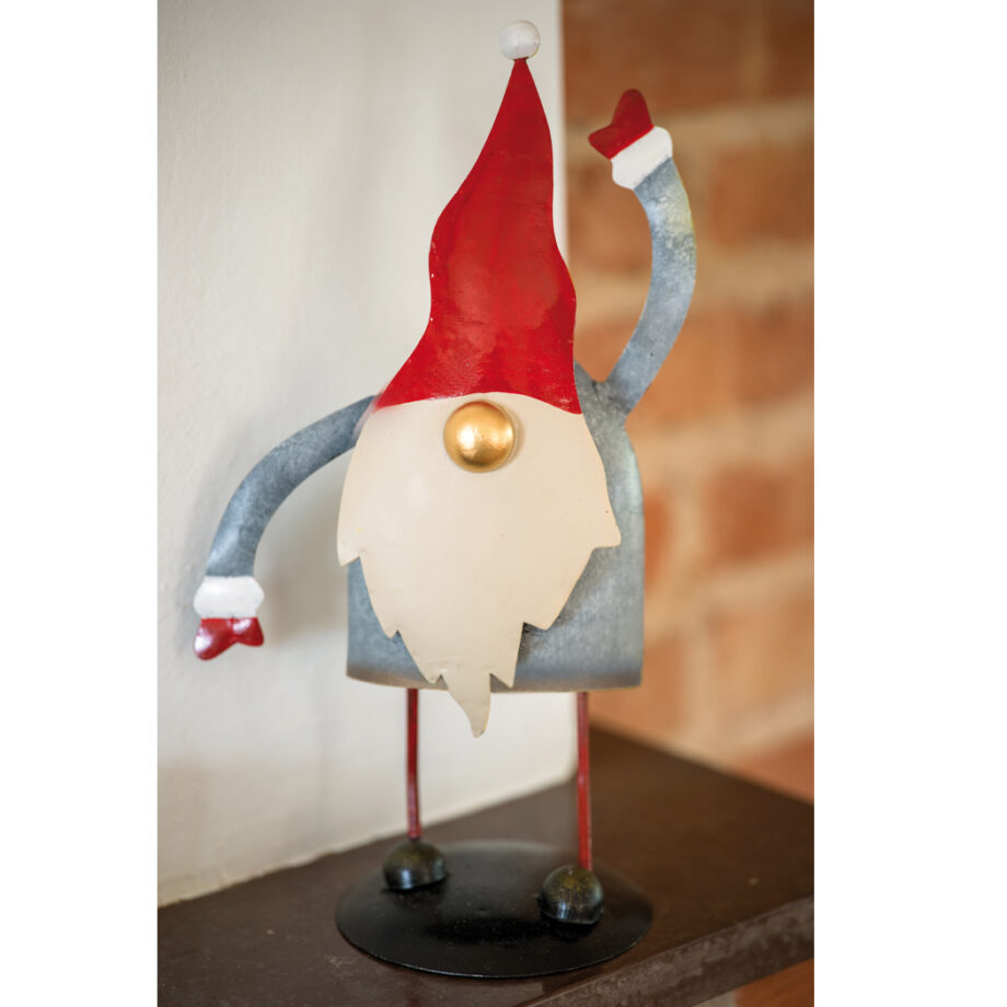 Tomte i hamrad plåt