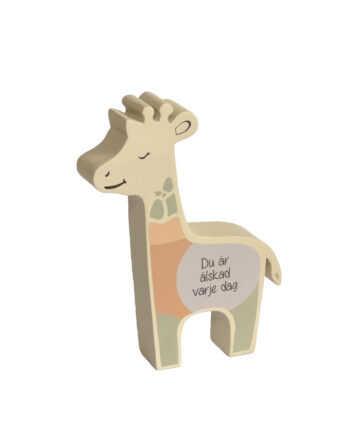 Stående giraff med text LEV MAJ