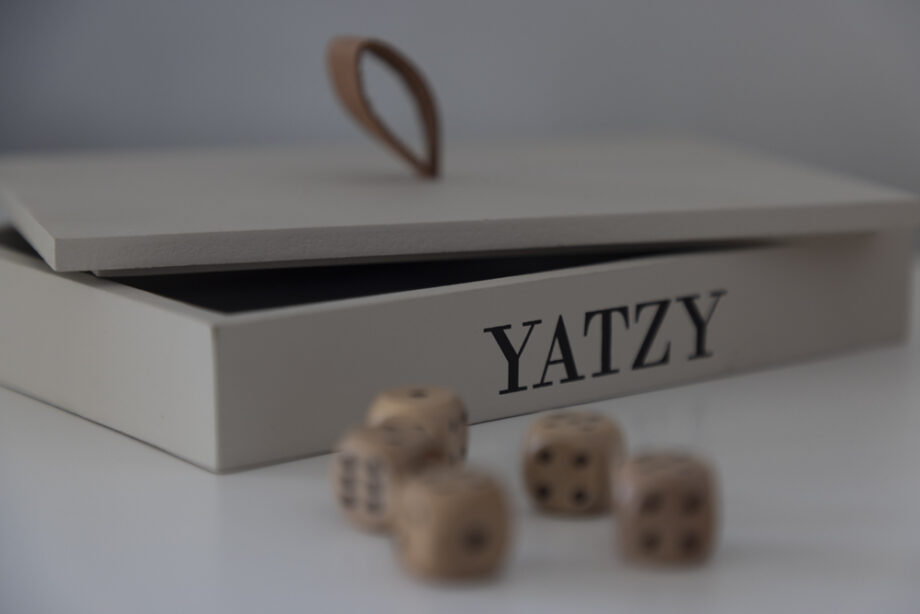 Trälåda sand "Yatzy"