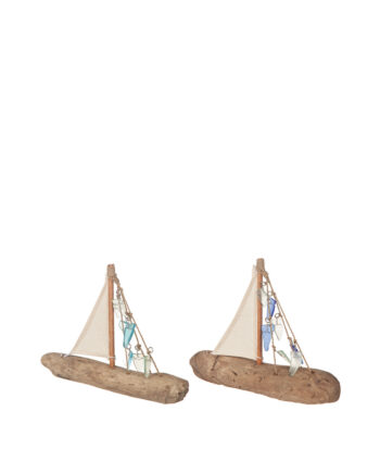 Båt drivved med returglas